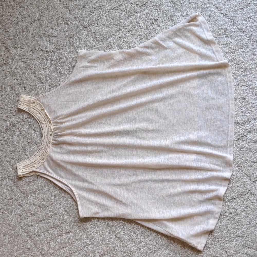 Cream Tank - Picture 4 of 5